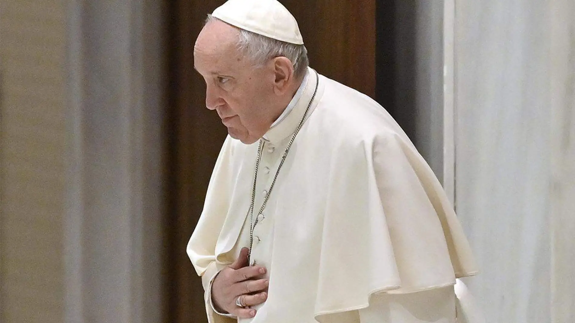 El papa acude ante embajada rusa para mostrar preocupación